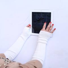 The long arm warm cashmere gloves mitts semi Fingerless touch screen mobile phone play fake hand arm cuff cuff in winter