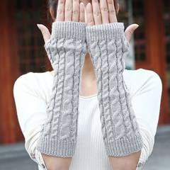 Korean version of gloves, women's dew refers to the autumn winter lovely sweater false sleeves, thickened knitted semi finger lengthened warm arms, sets of twist money.