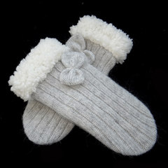Foreign trade ladies, winter rabbit wool, double layer thickening gloves, hand back, hand hook, flower gloves