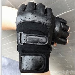 2017 new black and white drive, half finger gloves, men's thin sport, sunscreen, ventilation, fitness, outdoor riding, mountain climbing