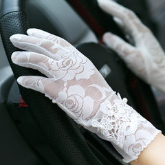 Driving lace sunscreen gloves, ladies thin summer, short touch screen, fashionable spring and autumn anti-skid, breathable and anti ultraviolet D16 (white)