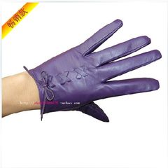 Leather gloves, goat skin, hand back lace, fashionable lace and sheepskin braid purple S.