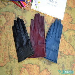 Special promotions Haining women's autumn and winter, sheepskin, color ripple, bright color, warm gloves, high-end gifts Oxblood red