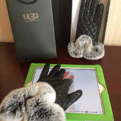 Ms. UGG, men's pair of sheepskin touch screen gloves, 100% genuine quality counters