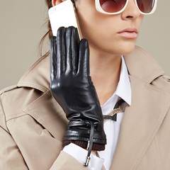 Watta Karen sheepskin gloves leather gloves thick winter warm female manicure cycling fashion leather gloves.