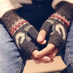 Finger gloves, men's winter, Korean version, knitted sweater, gloves, men's winter, cashmere, thickening, warmth, men's gloves, student tide, half Dark grey