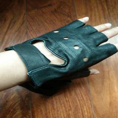 Wrapped in sheepskin, ladies, semi finger gloves / mittens / sports gloves / body gloves Black lady mitt