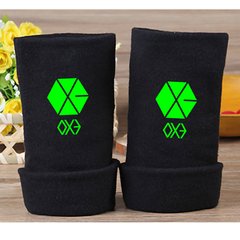 The winter warm men and women EXO office gloves Luhan Wu Yifan star fashion students Half Finger luminous Bracers Exo green luminous