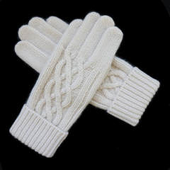 Romantic winter women's pure wool gloves, thickening, warmth, twist, knitted wool, touch screen gloves, B33, milk white.