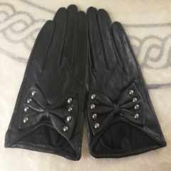 Kid skin rivet, bow tie, leather glove Pure black rivet bow