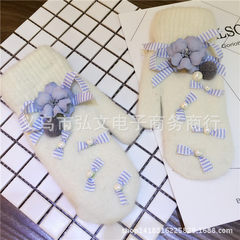 Lady rabbit wool knit gloves thick winter Korean original flowers in autumn and winter gloves student manual tide White blue bow
