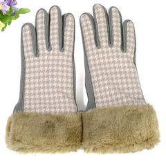 [boutique] big name imported fabrics, high-grade winter female paragraph, thickening cold, warm, cold touch screen cotton gloves Pink maxmara