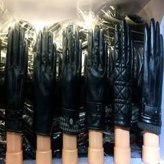 Men's winter warm sheep leather and leather new high-end cashmere gloves in black Left - right, please note the first paragraph
