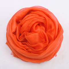 Ladies` autumn and winter cashmere scarves are made of 300 rings of bright orange with a long warm red cashmere shawl