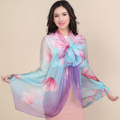 2017 summer new silk scarves, women's long wear, light silk scarves, sunscreen shawls, beach scarves, and smiling fragrance.