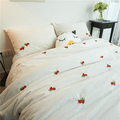 Pure cotton embroidered small strawberry, four sets of washable cotton embroidery, bed, Princess cotton, cute quilt, bed sheet, bed products Bed linen 1.5m (5 feet) bed
