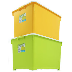 2 100 litre extra large quilts, plastic cases, clothes, quilts, boxes 2 installed value! Yellow + Green