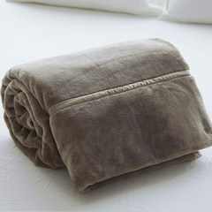 Excellent autumn and winter thickening flannel blanket, double layer anti-static leisure blanket, plush warm nap air conditioning quilt 110x110CM/ cloud mink blanket Rice coffee