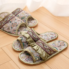 The spring and autumn seasons cloth slippers female indoor soft non slip bottom tendon end Home Furnishing wood floor cloth slippers male summer. The female marker 39-40 fits 38-39 feet Paisley blue