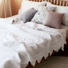 The Korea quilted white sheets of European environmental protection mattress mattress cotton Korean decorative anti slip sheets 1.8m (6 feet) bed