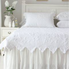 The Korea white European style bed mattress mattress cover American cotton Korean quilting sheets 1 pairs of Pillowcase