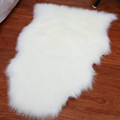 Imitation wool carpet, hollowed out iron chair, decorative blanket, bedroom carpet, bedside carpet, shop window, white hair 250× 350cm White (plush)
