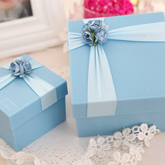 Korean new creative European wedding candy boxes Tiffany blue plastic box gift wedding supplies personalized 11L Blue plastic box + blue ribbon + blue rose