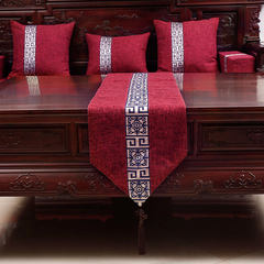 The new Chinese modern classical style living room table cloth gift Chinese TV cabinet table cloth bed's mail bag Elegant Bordeaux years 90+17 vertical *110cm