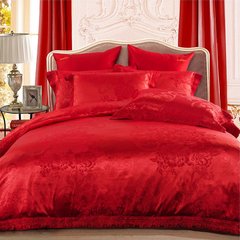 More like wedding four sets of genuine jacquard red wedding 4 sets of beauty sleep kit 1.8M1.5 meters 2.3*2.3 four sets of quilt cover 1.5m (5 feet) bed