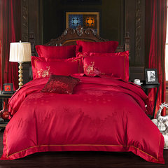 Bedding, four piece set, European luxurious Satin Jacquard bed, 4 sets of wedding home suite, tender 1.5m (5 feet) bed.