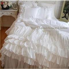 Exported to Korea, beautiful wedding white multi-layer cake, lotus side fold, butterfly knot lace four sets of bedding products Single quilt cover 2.0*2.3 Other