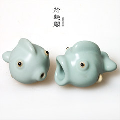 [Ru] tea appreciation Pavilion pet ornaments ceramic handmade tea tea PET sheet can raise open two fish A pair
