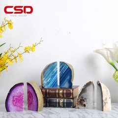Model room hotel soft outfit high-grade Brazil agate Bookends bookend after modern European study Home Furnishing ornaments Primary agate Shi Shudang (with crystal)