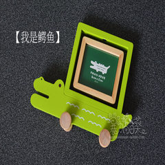 Taiwan belt wheel animal car series creative novelty cartoon wooden photo frame birthday Christmas gifts for children Beijing spot, you can put 6cm*5cm photo Green crocodile 1094703