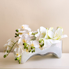 New classical flower ornaments Home Furnishing flowers Magnolia soft silk flower decoration living room table simulation flower White long paragraph