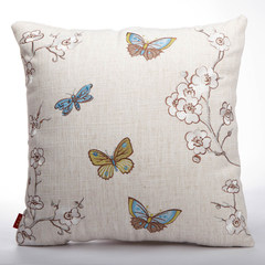 Color dress hall Jiangnan New Embroidery, Chinese embroidery embroidery pillow, red wood cushion, cushion butterfly, cotton and linen fabric 45x45cm single butterfly, plum blossom, polyester and linen.