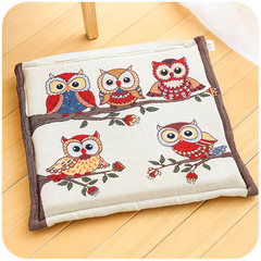 Cartoon students sit on the stool and chair cushions in the dormitory of the classroom in winter and thicken the PP cushions in the anti-skid rear seat of the office 46*46CM five owls
