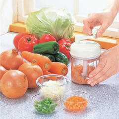 Japanese imports of baby food supplement food manual breaking device vegetable shredder hand grinder broken vegetable machine