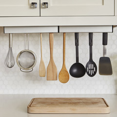 Umbra stainless steel kitchenware hook line hook hanging storage rack for kitchen cooker spoon shovel storage shelf Nickel color (single package)