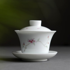 Talk to the new color hand-painted floral figure tureen horseshoe Sancai tea props practical Carnival indulgence