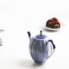 MY home - Russian Royal Porcelain Lomonosov ripple Tulip Ripples black tea cup Teapot