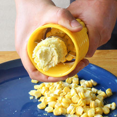 The new corn peel scraper corn cutter corn threshing does not hurt the hand of creative and practical kitchen gadgets