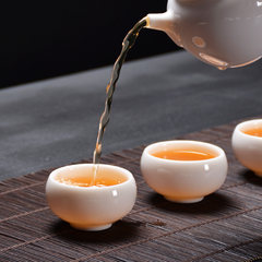 Dehua Pu'er tea Kung Fu jade porcelain tea cup large ceramic cup hat Masters Cup single cup tea tea White porcelain cup meditation