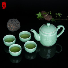 Shipping Longquan celadon ceramic pot pot big teapot cup jug aura cup tea set 5 A pot of four cups (Mei Mei)