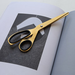 Vertical scenery brassy Nordic style designer household scissors scissors scissors scissors style Brass scissors