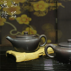He is the Yixing teapot high ancient mulberry firewood kiln becomes flat pot 200cc Purple mud half hand