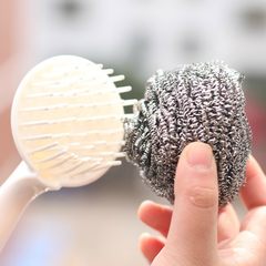 Japan KM steel ball cleaning ball brush, kitchen washing brush brush handle, steel wire brush, steel wire ball brush can be dismantled