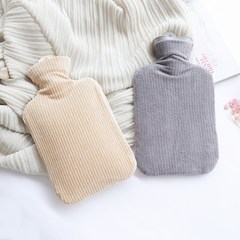 Simple solid Plush lovers hot water bag, flush water injection, PVC irrigation rubber, explosion prevention dysmenorrhea, warm palace, hand warmer treasure Simple color Khaki 800ML