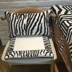 Thieves know Miss cotton embroidered cushions modern minimalist black and white zebra tatami mats computer chair ventilation 41*41CM*5CM thick sponge washable Miss embroidery cushion