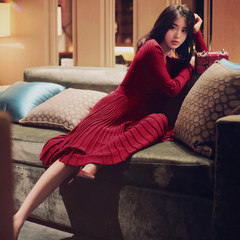2017 autumn new Korean women's slim slim, V collar temperament a words, long sleeve knitted red dress S Apricot